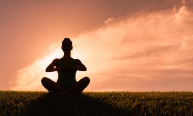 Mindful Living: Seni Menikmati Hidup Dengan Kesadaran Penuh