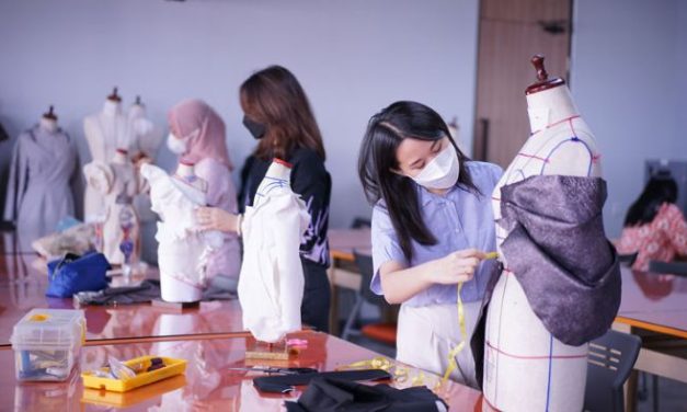 Tren Populer Tahun Ini: Inovasi, Style, Dan Aktivitas Modern