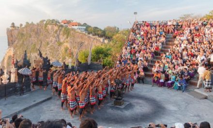Ragam Keunikan Tradisi Lokal Di Indonesia Yang Masih Bertahan