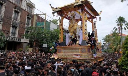 Ragam Tradisi Unik Di Indonesia Yang Masih Bertahan Hingga Kini