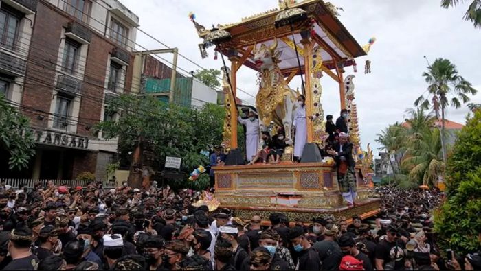 Ragam Tradisi Unik Di Indonesia Yang Masih Bertahan Hingga Kini