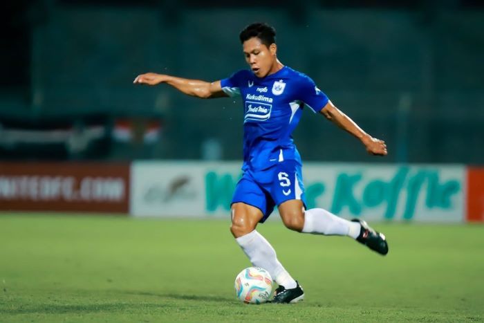 Strategi Dasar Dalam Permainan Sepak Bola Modern