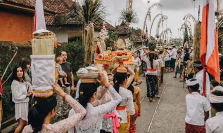 Keunikan Budaya Daerah Dalam Kehidupan Modern