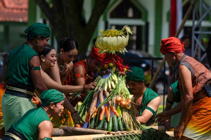 Kekayaan Budaya Daerah Yang Tetap Relevan Di Era Modern